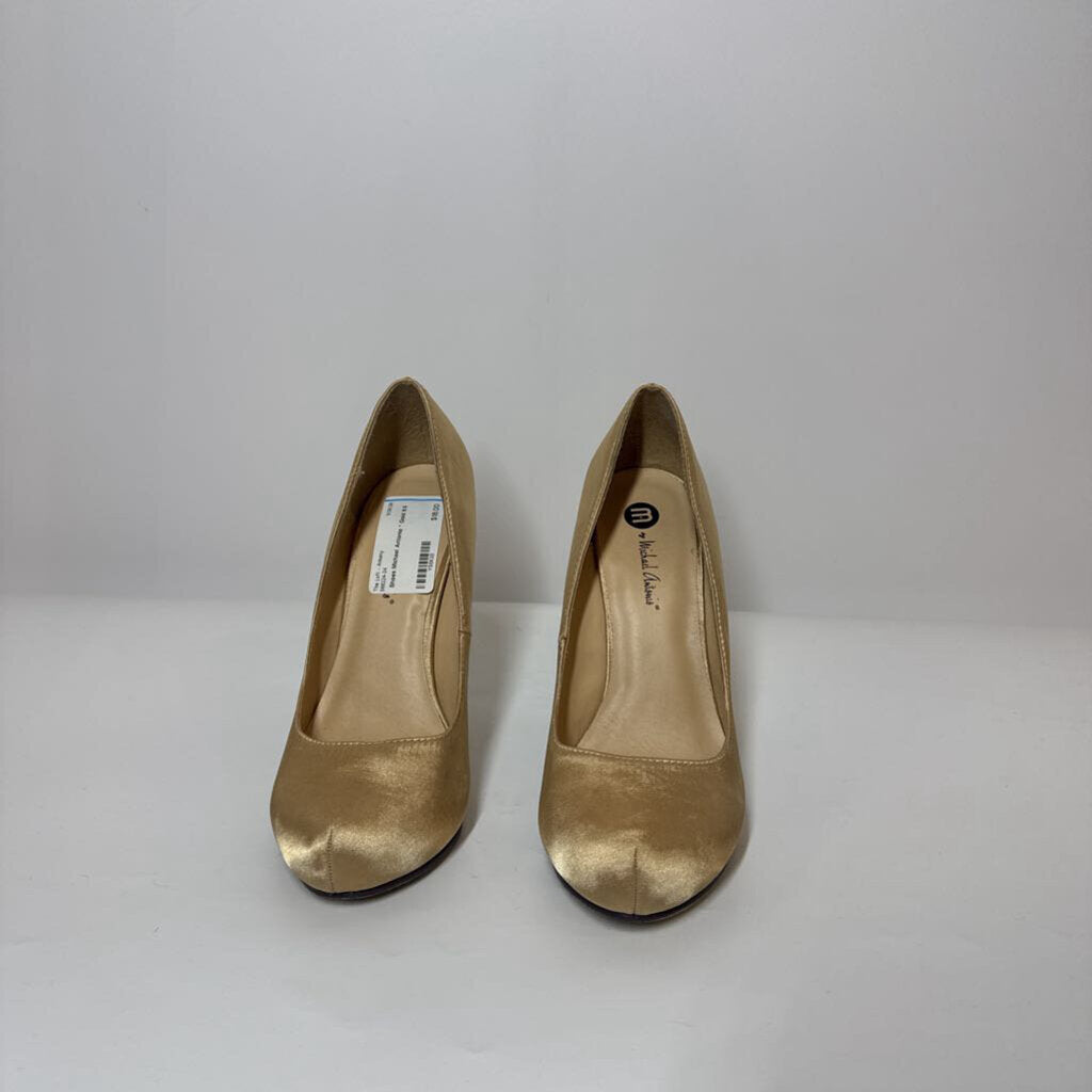 Michael Antonio Shoes 6.5 Gold