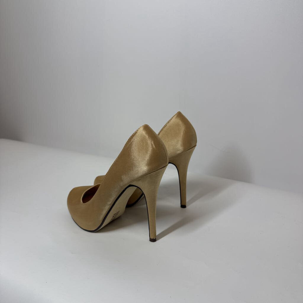 Michael Antonio Shoes 6.5 Gold