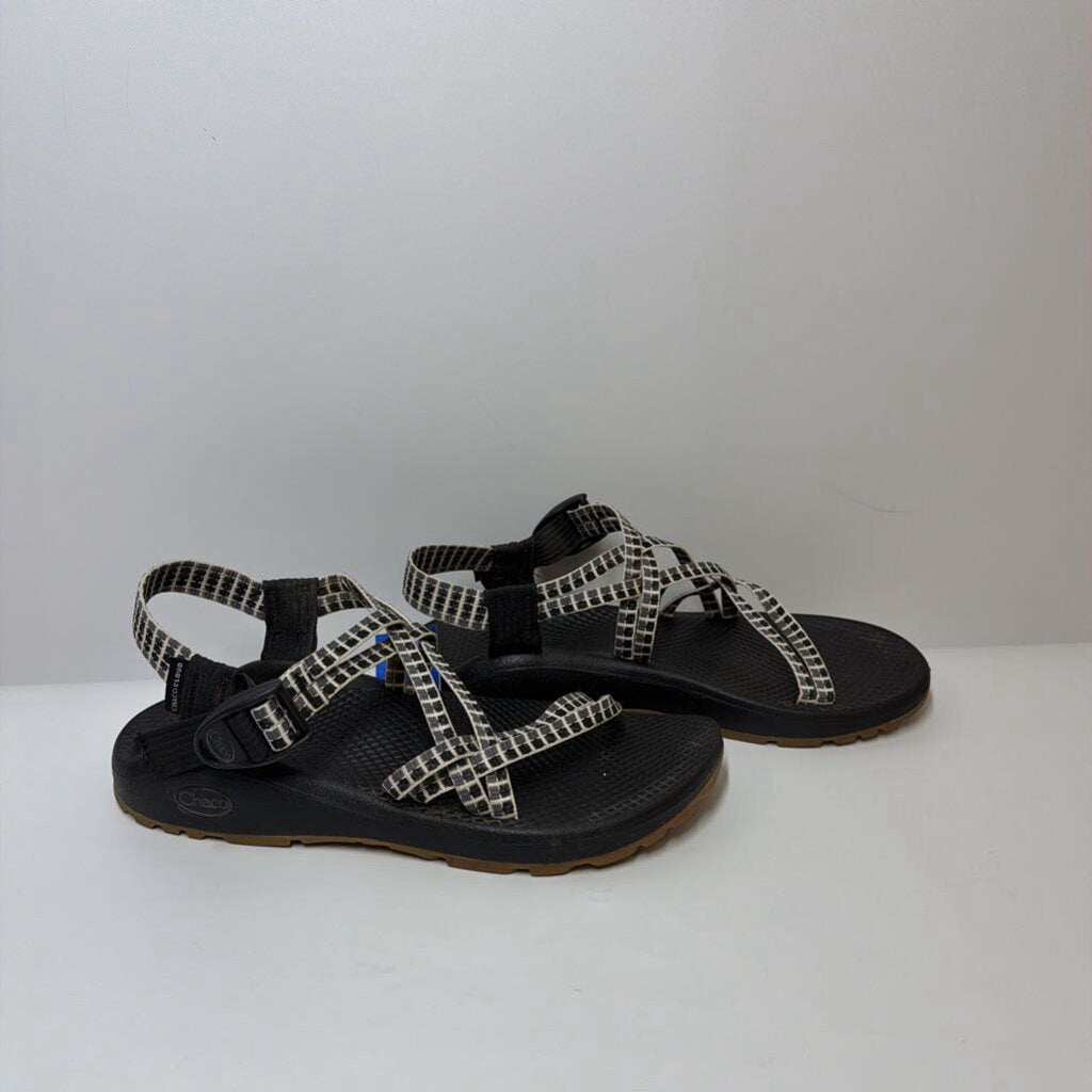 Chaco Sandals 8 Black/Gray