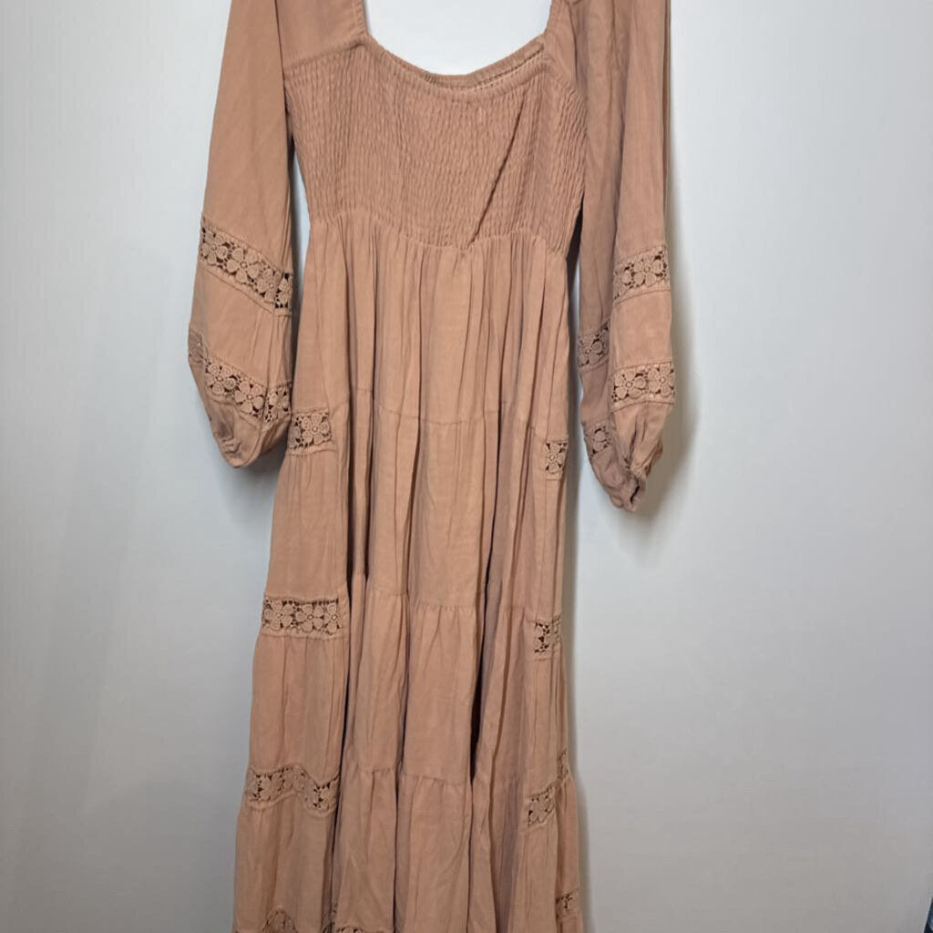 Dress L Tan