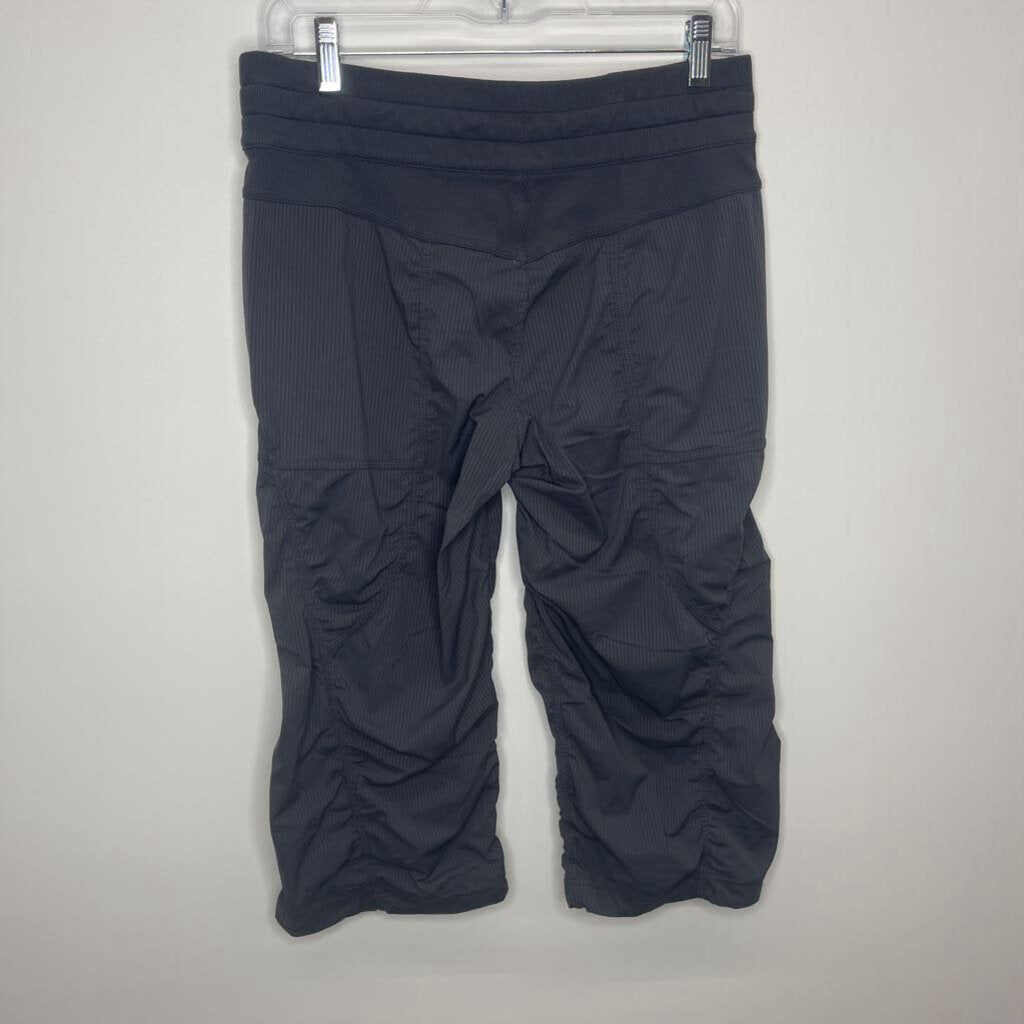 Lululemon Athletic Bottoms M (8) Gray
