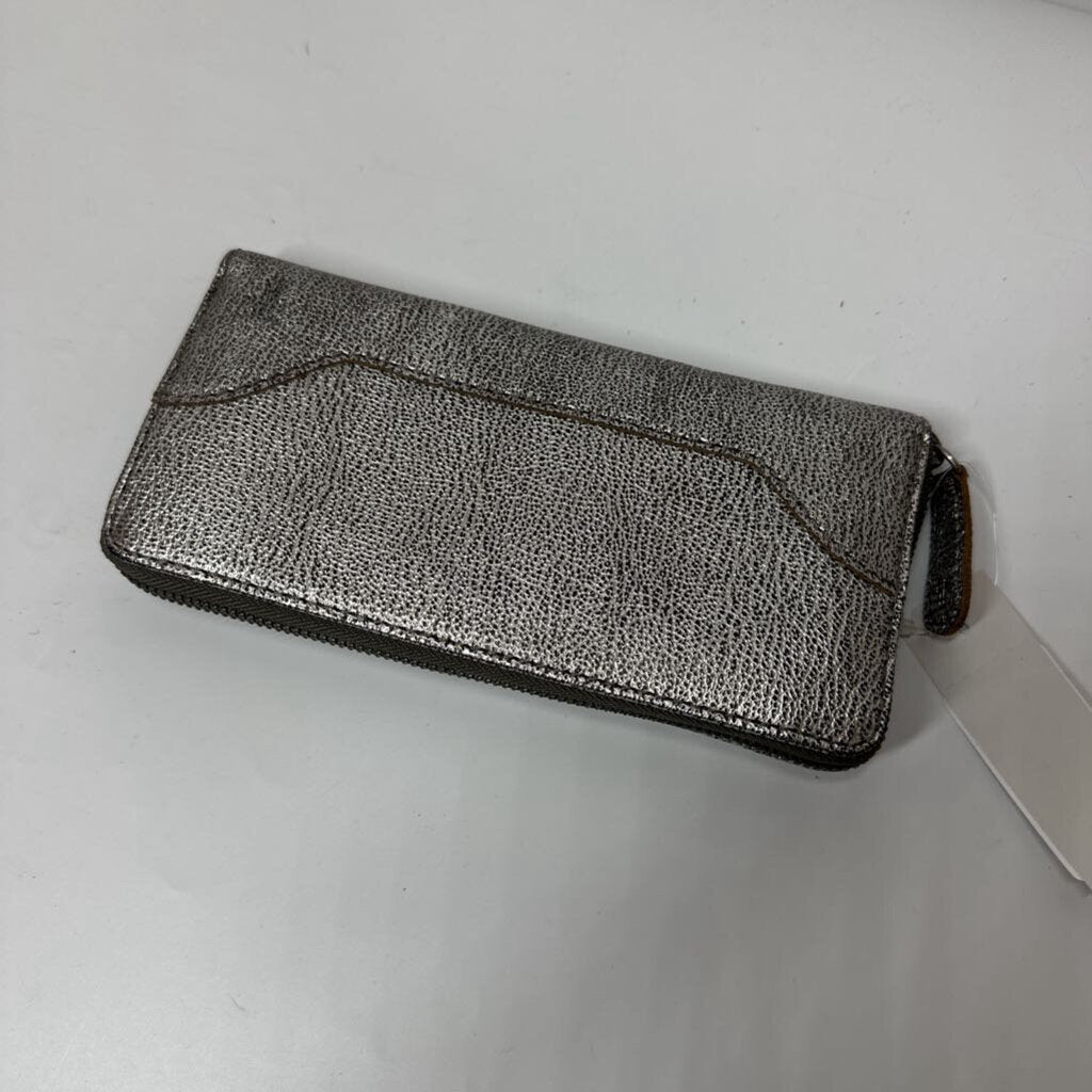 Frye Wallet Silver