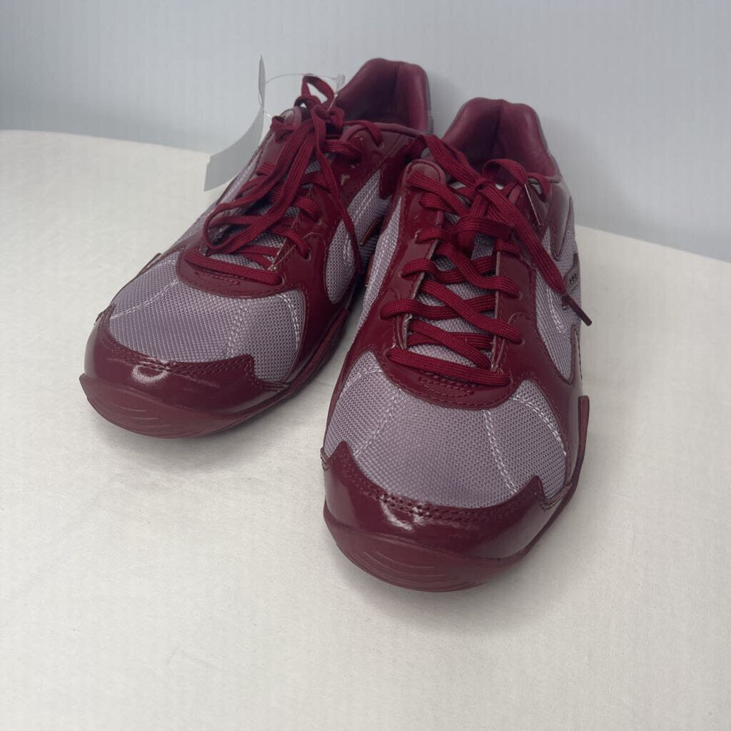 Saucony Shoes 8 Red/Burgundy