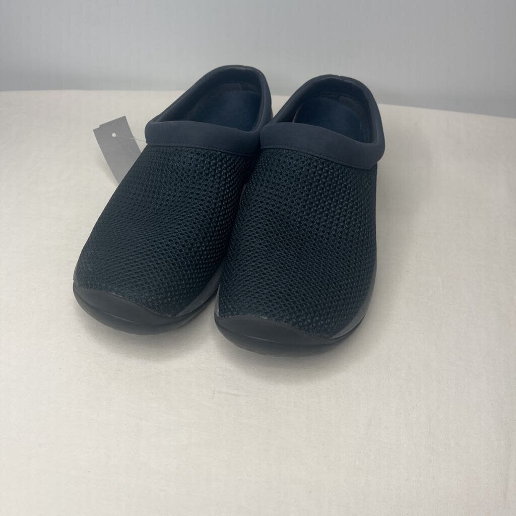 Merrell Shoes 8 Navy