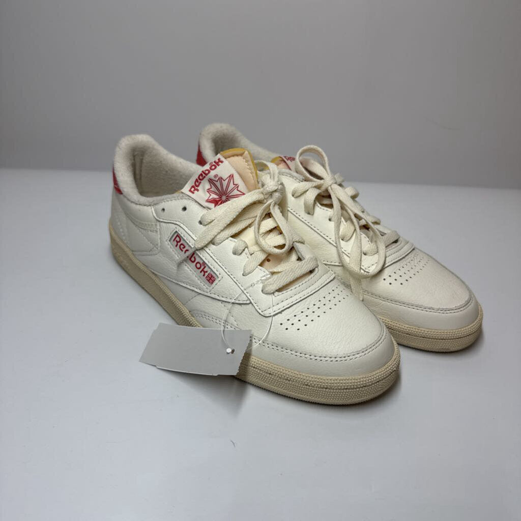 Reebok Shoes 9.5 Cream