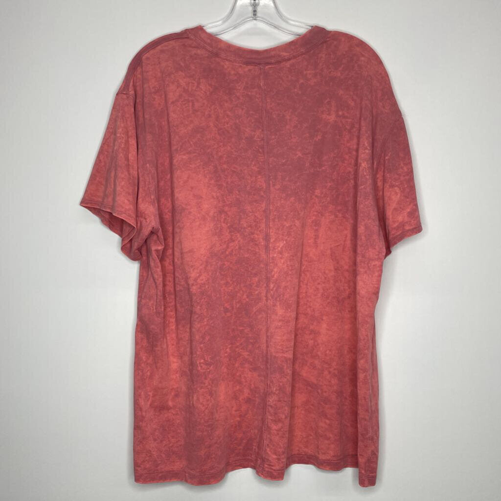 Lululemon Athletic Tops XL Red