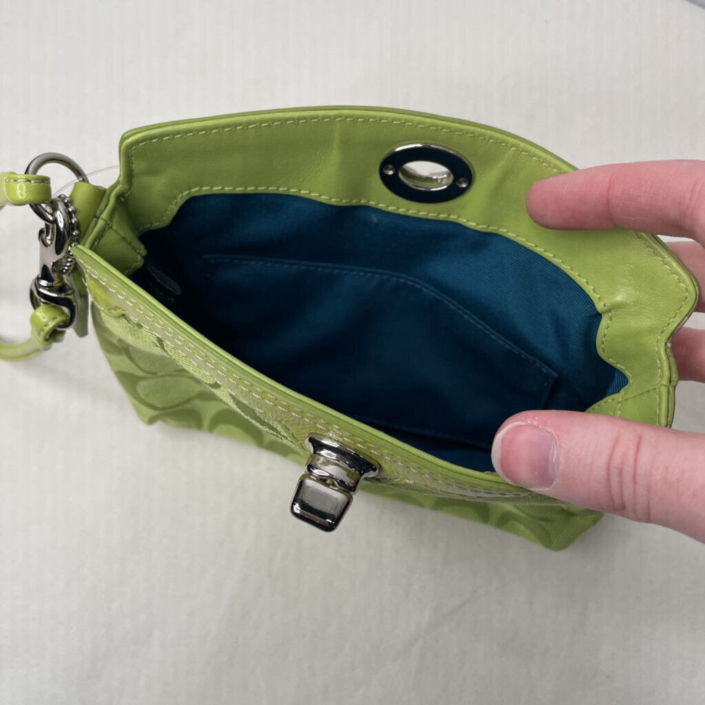 Coach Wallet Wristlet Green