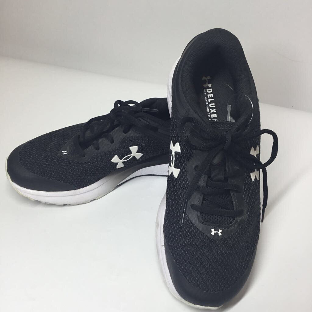 Under Armour Shoes 9 Black/White