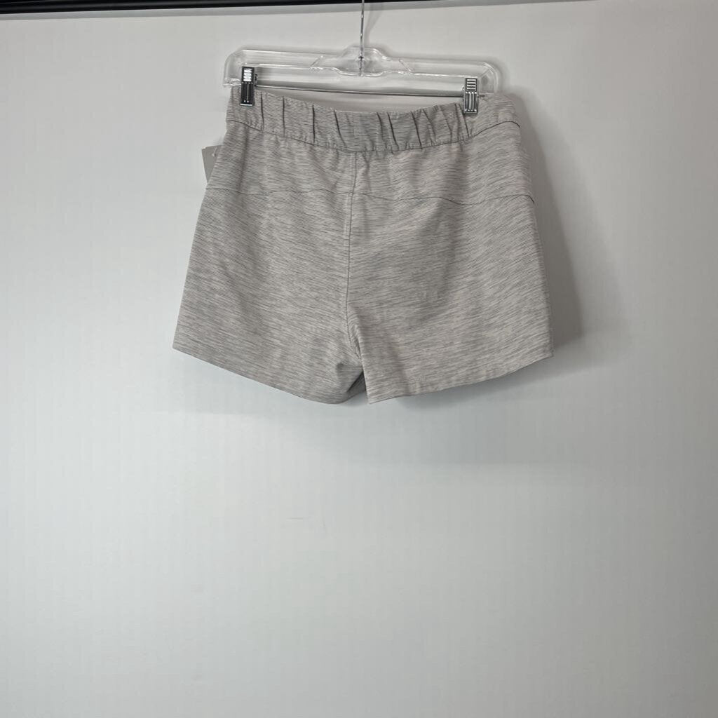 Lululemon Athletic Bottoms 8 Gray
