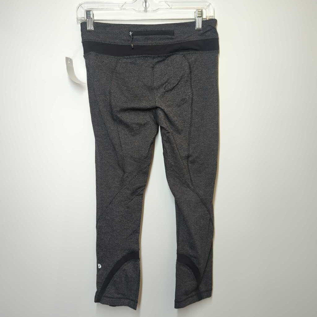 Lululemon Athletic Bottoms 6/S Black/Grey