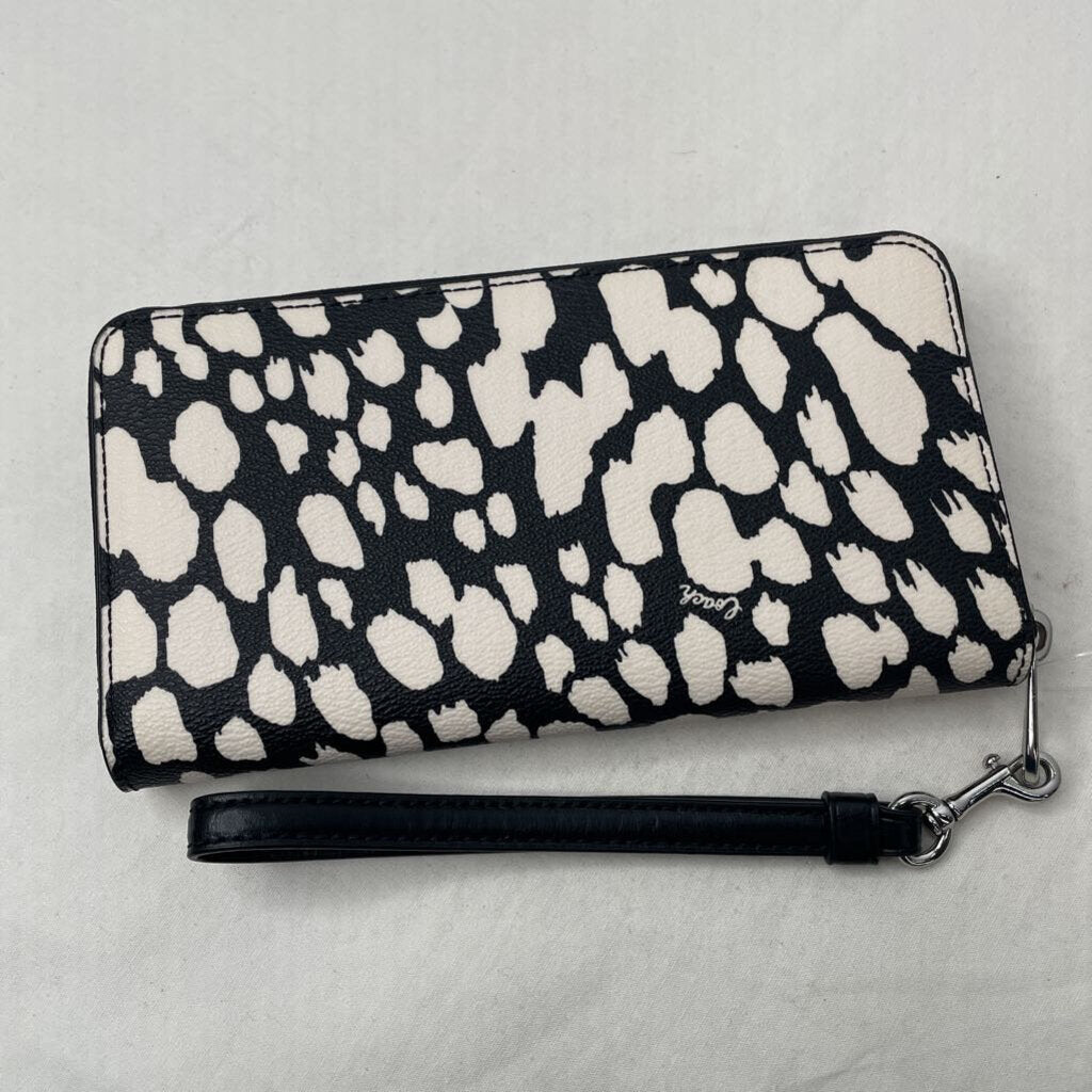 Coach Wallet Zip Around Black/White