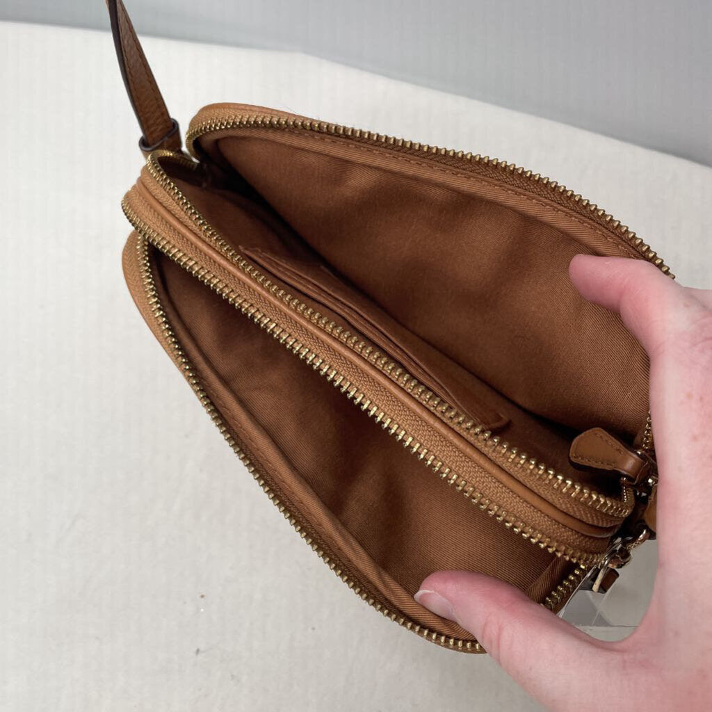 Coach Purses Crossbody Light Brown