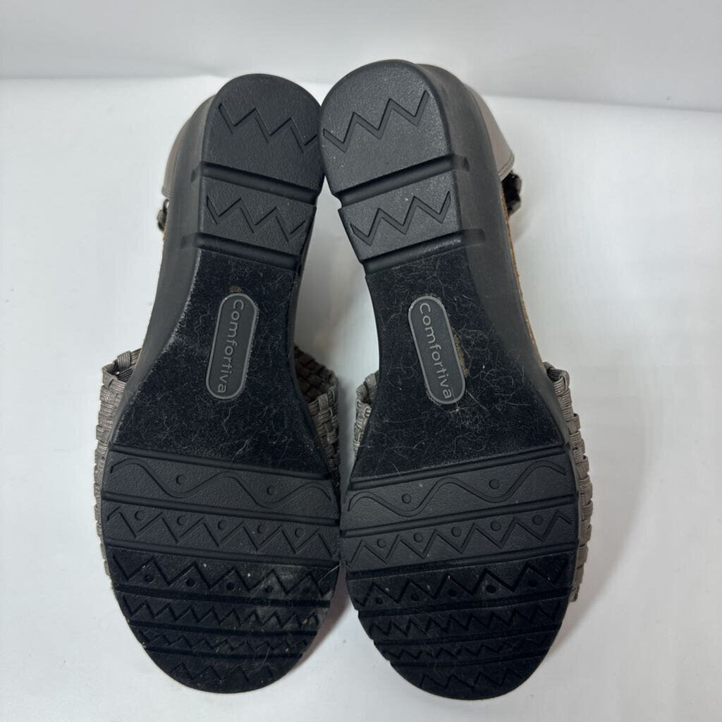 Comfortiva Shoes 8.5 Silver