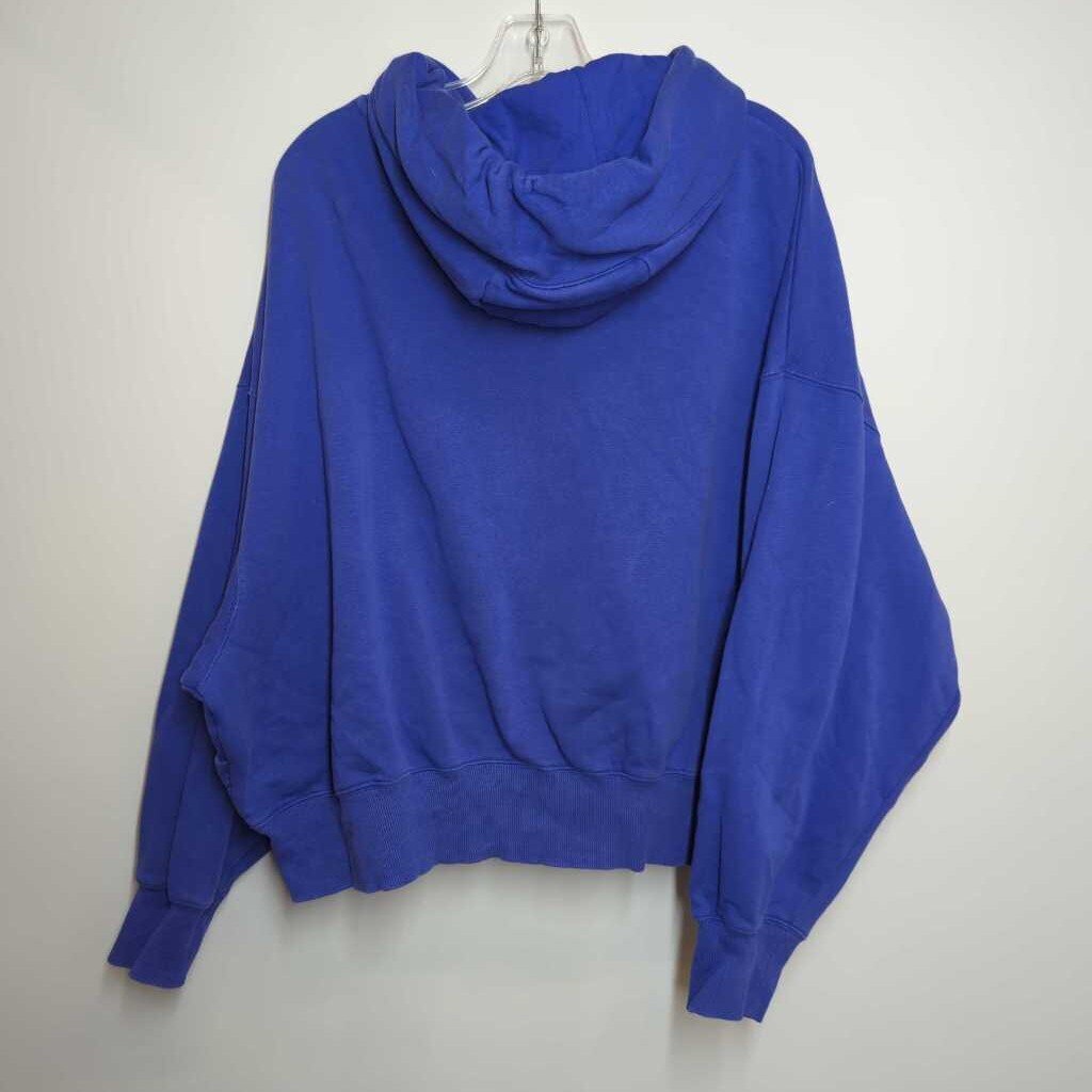 Nike Athletic Tops M Purple