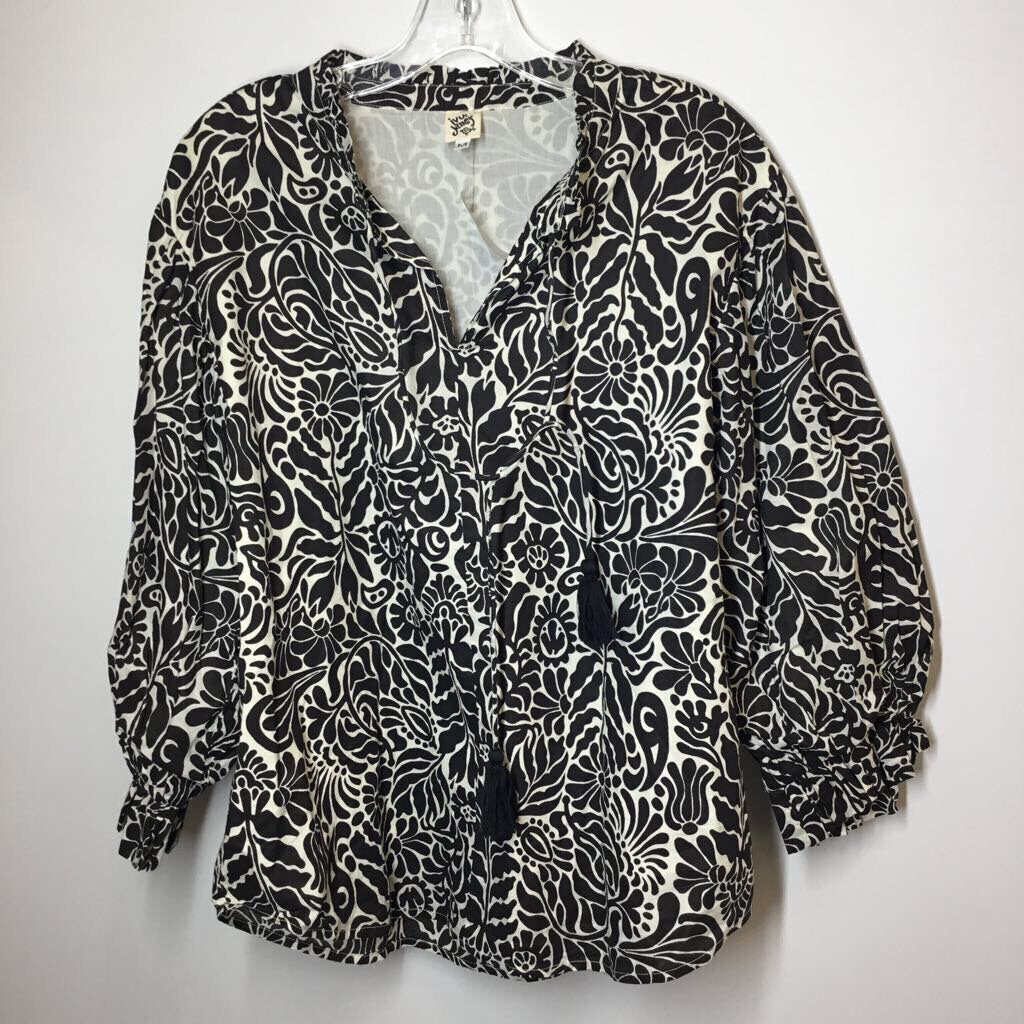 Ivy Jane Long Sleeve M BW