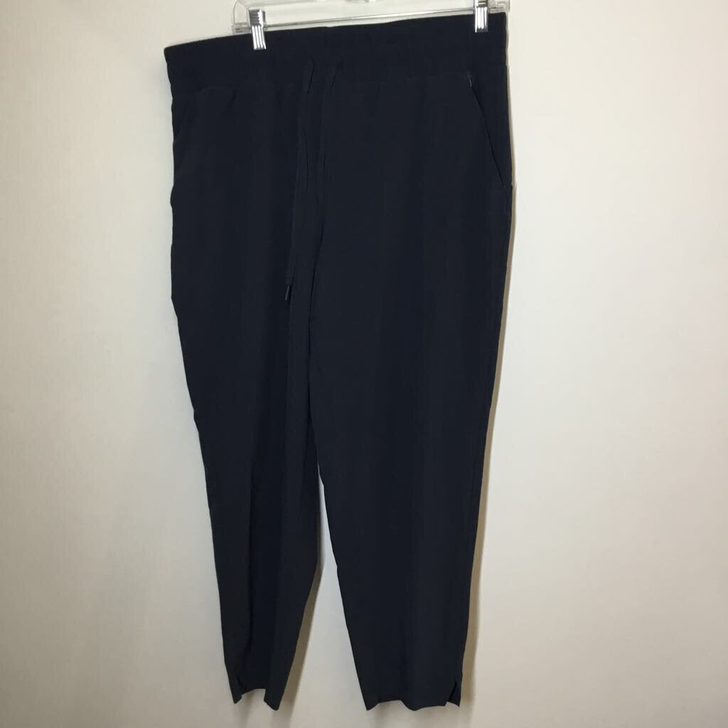 All In Motion Athletic Bottoms L Blue