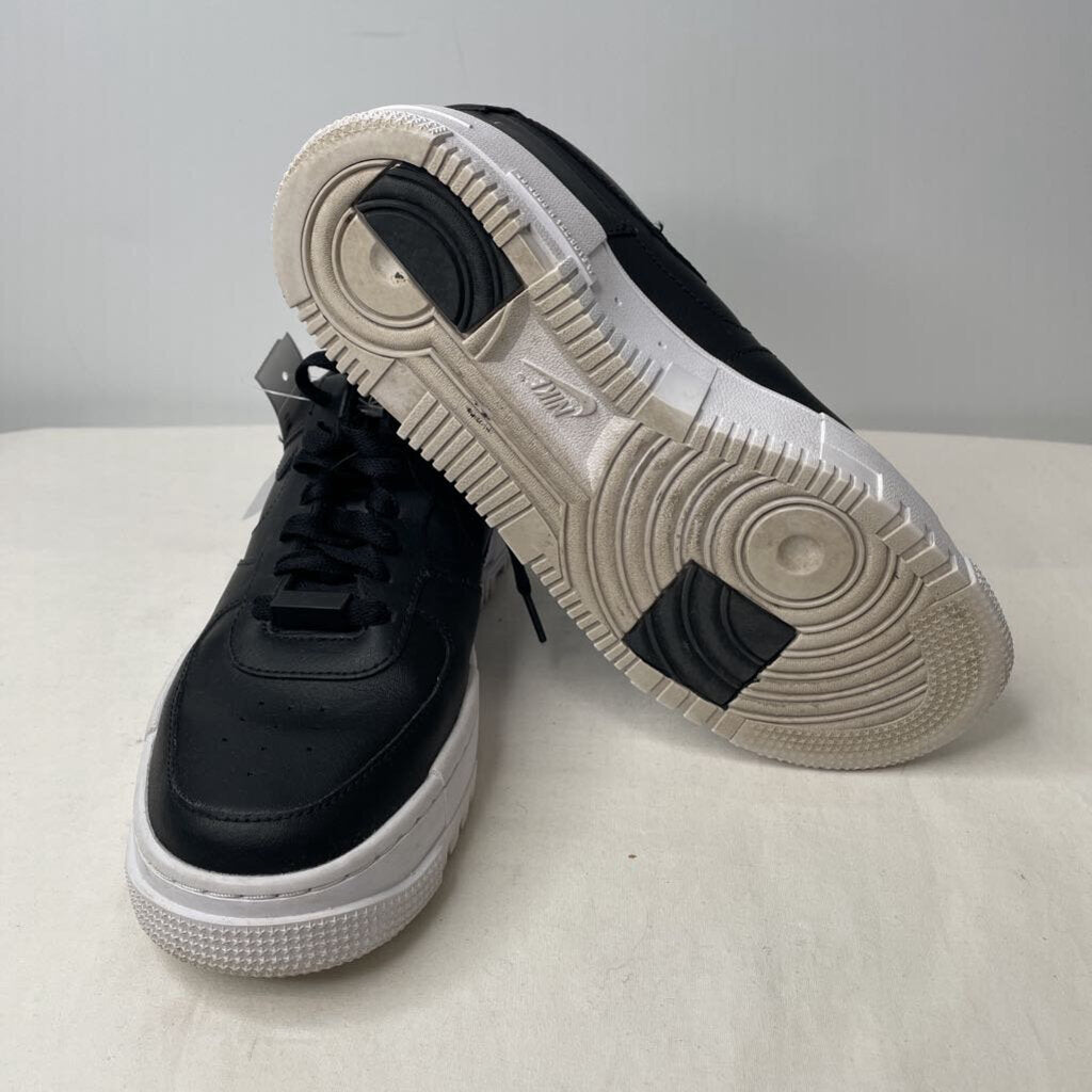 Nike Shoes 8 Black/White