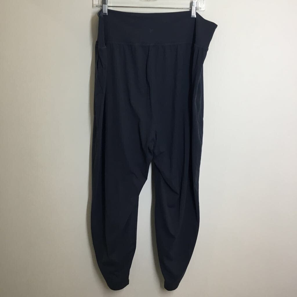 Old Navy Athletic Bottoms XL Blue