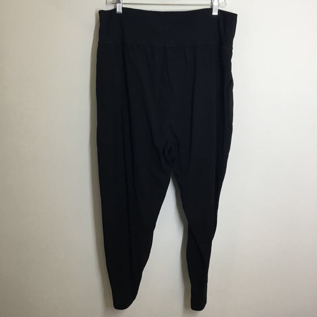 Old Navy Athletic Bottoms XL Black