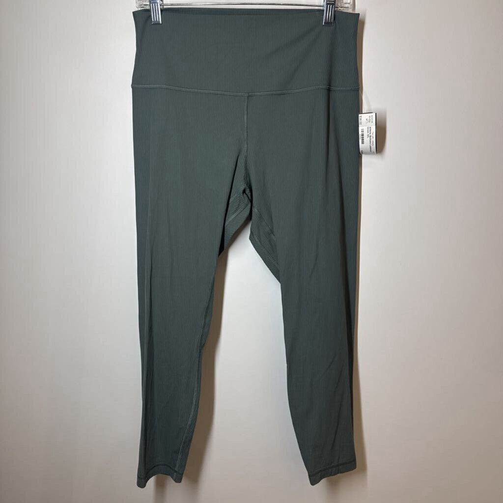 Lululemon Athletic Bottoms 12/L Green
