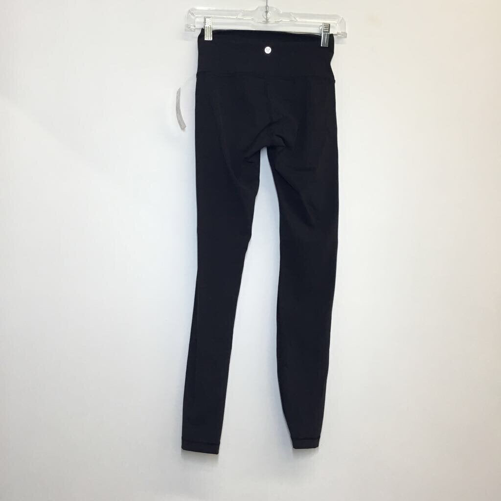 Lululemon Athletic Bottoms 4/S Black