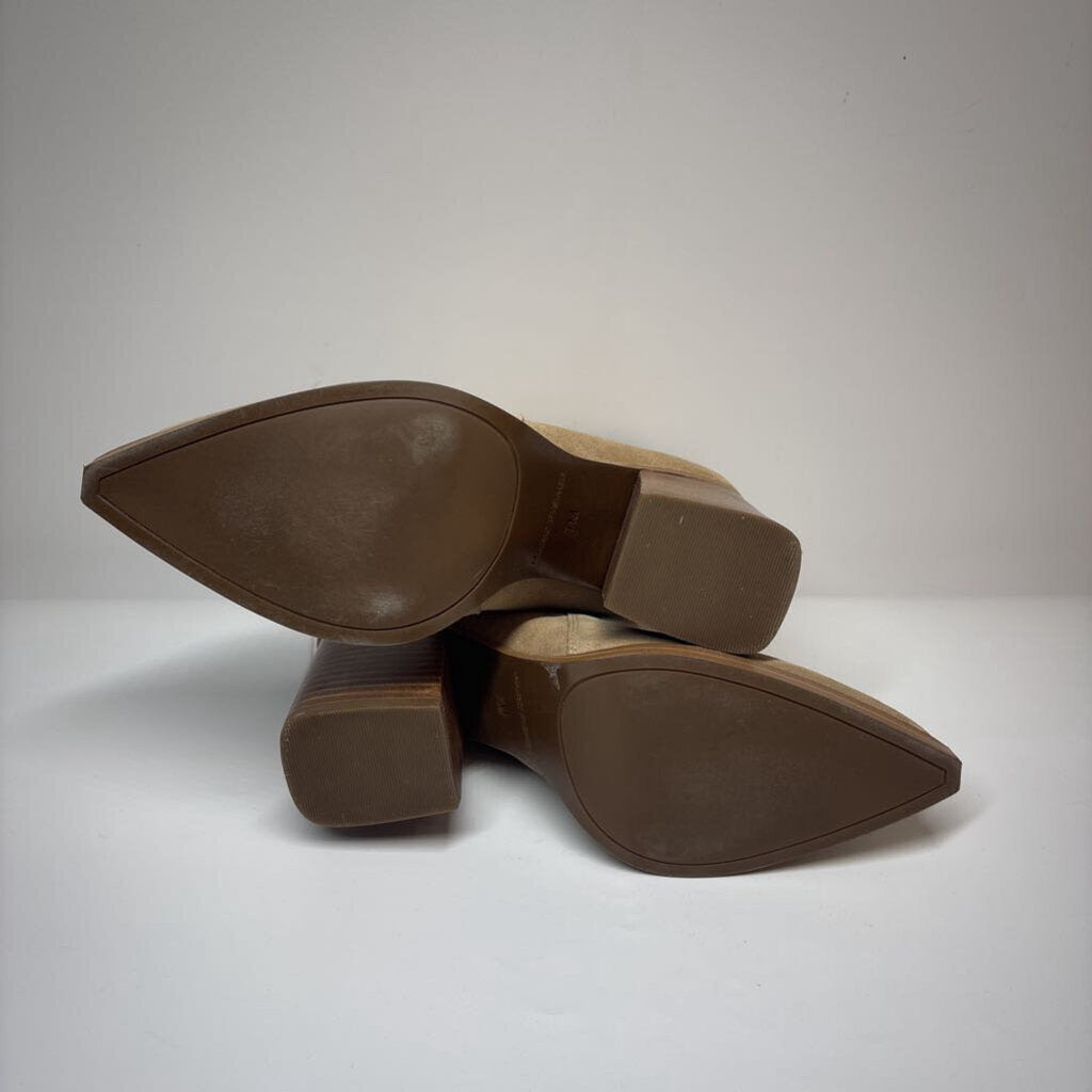 Marc Fisher Boots 7 Tan Suede
