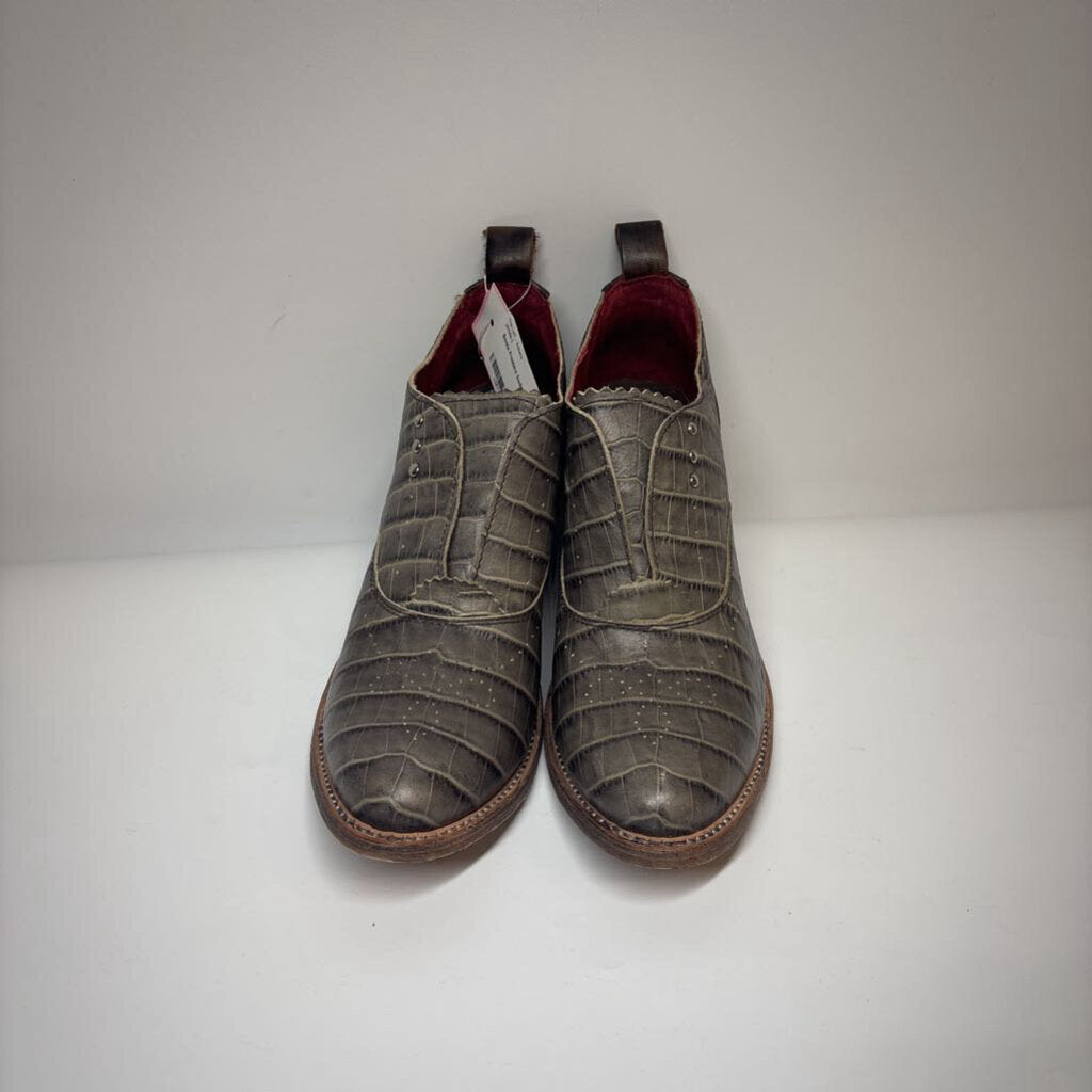 Freebird Boots 7 Gray