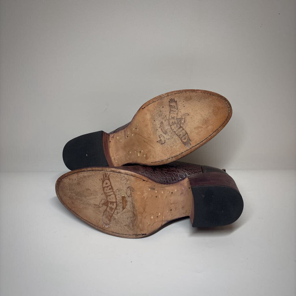 Freebird Boots 7 Plum