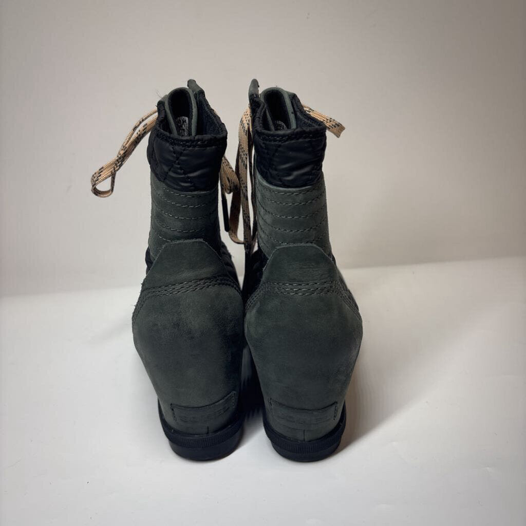 Sorel Boots 9 Gray/Black/Blush