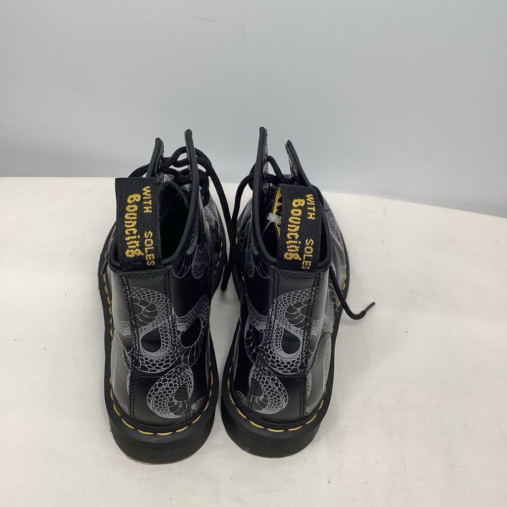 Dr. Martens Boots 8 Black/Snake