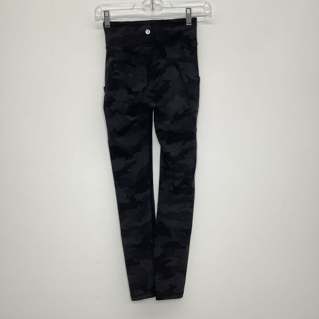 Lululemon Athletic Bottoms 2/XS Black Camo