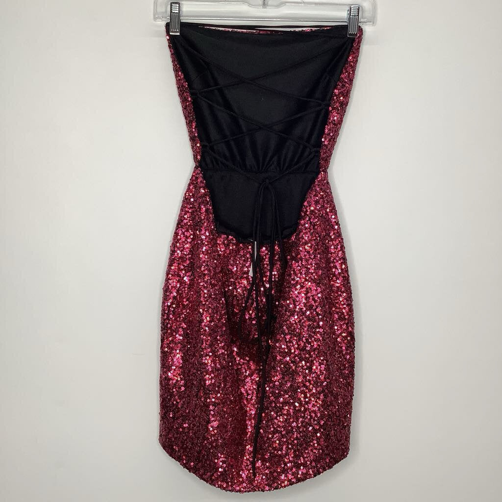 Lucy in the Sky Homecoming Dress M Wine Red Sequins