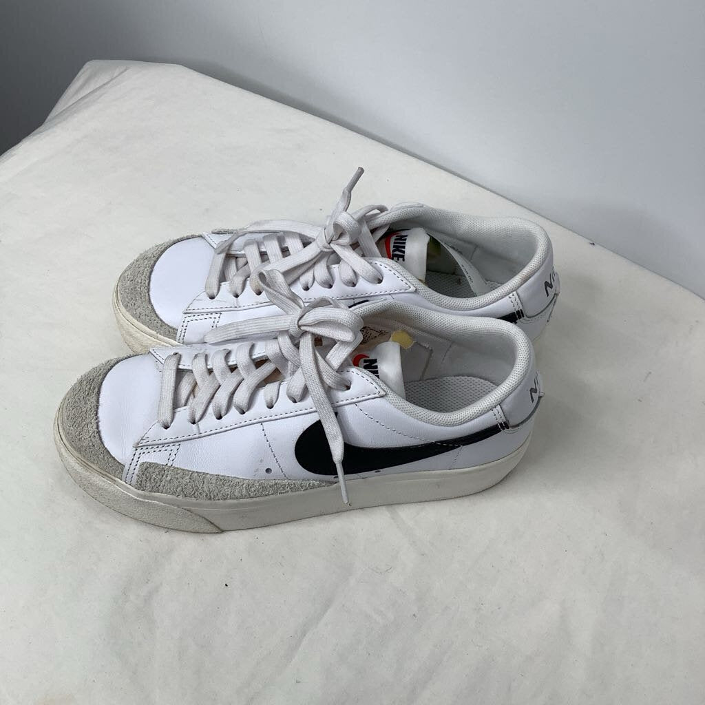 Nike Shoes 6.5 White/Black