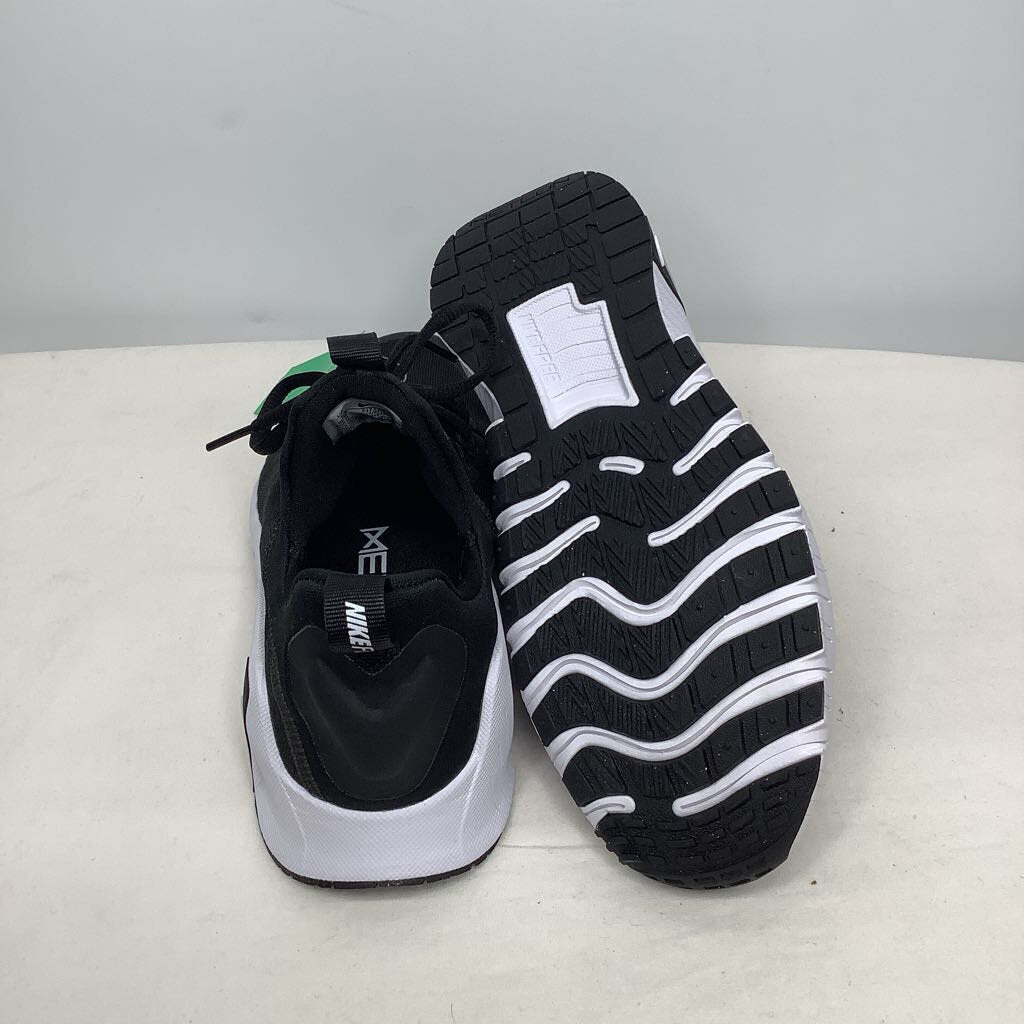 Nike Shoes 7 BW