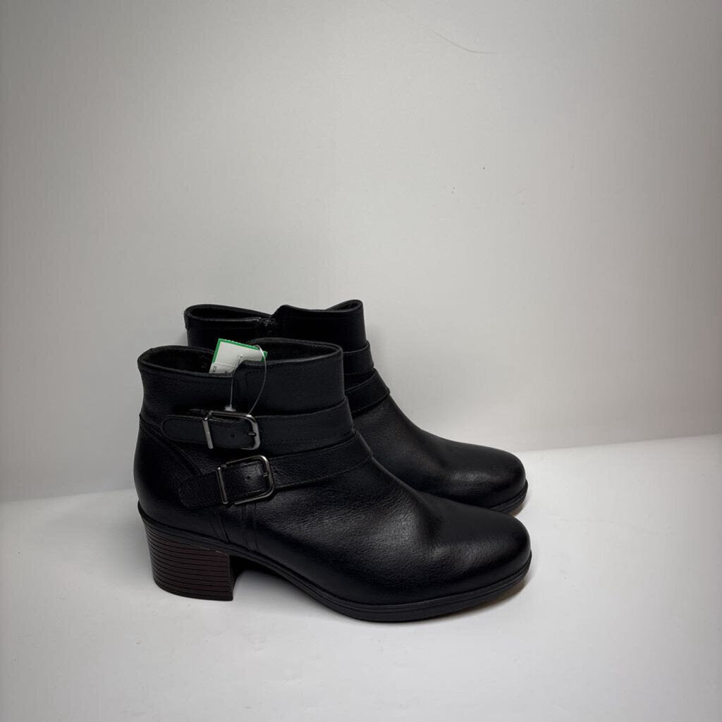 Clarks Boots 11 Black