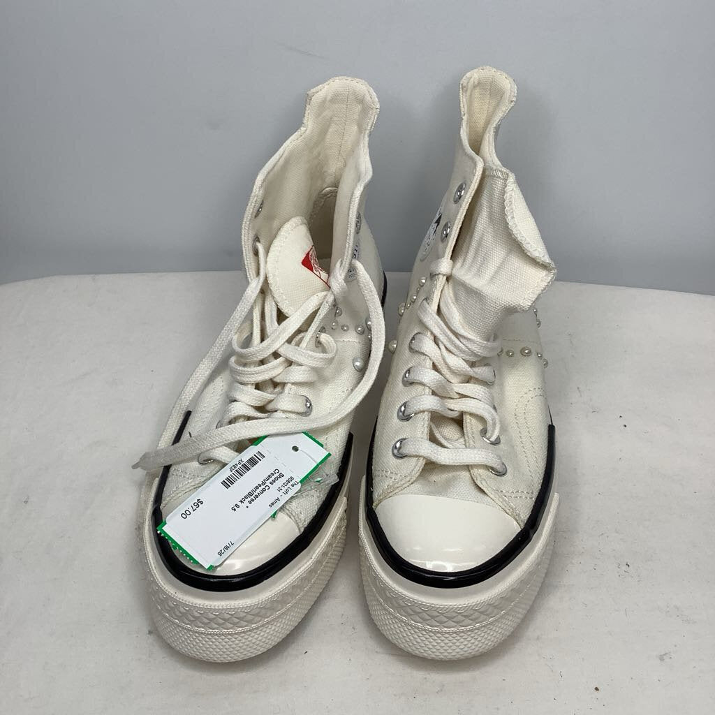 Converse Shoes 9.5 Cream/Pearl/Black