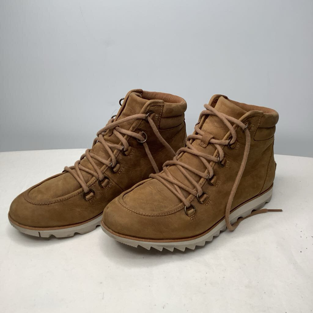 Sorel Boots 8.5 Camel