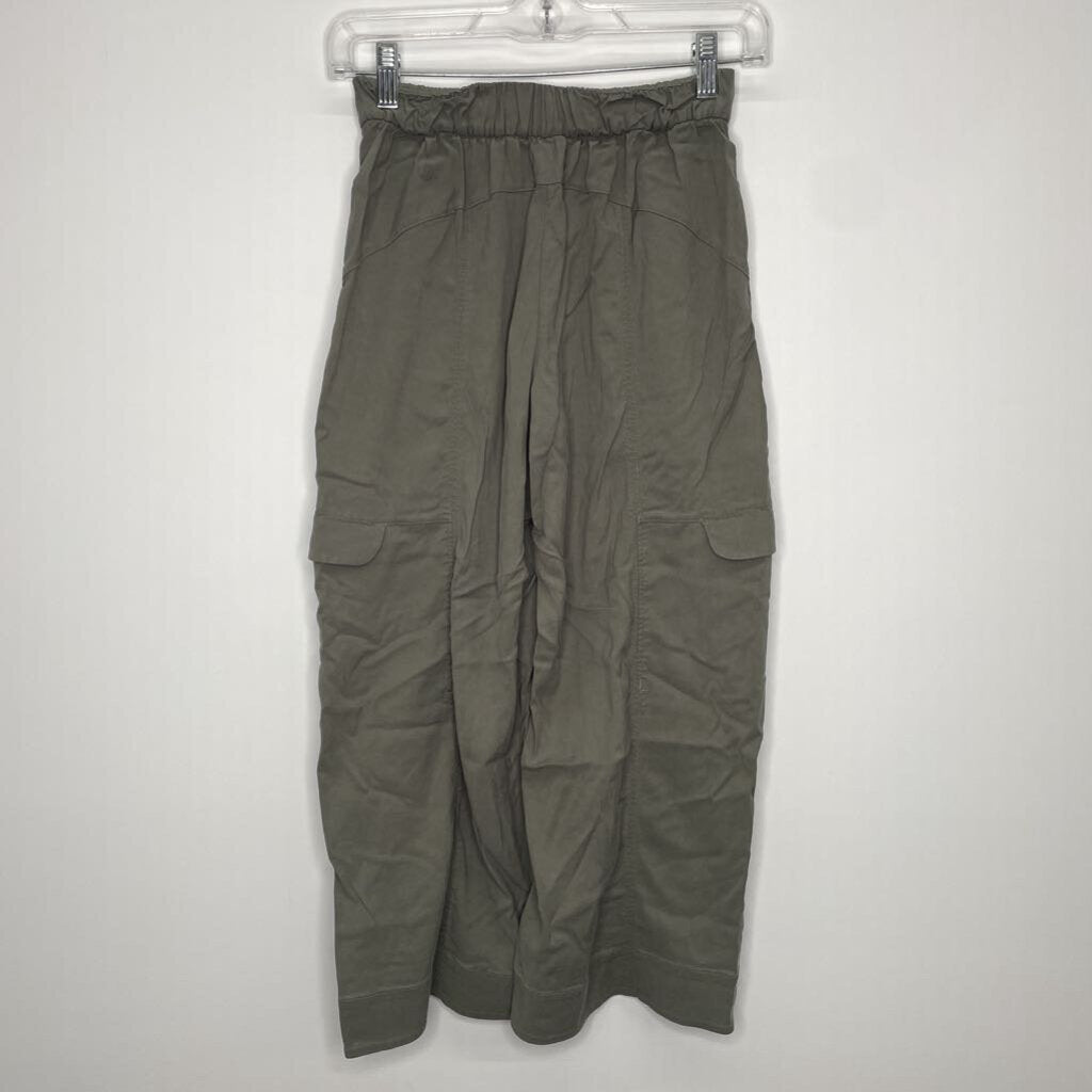 Lululemon Athletic Bottoms XS/2 Green