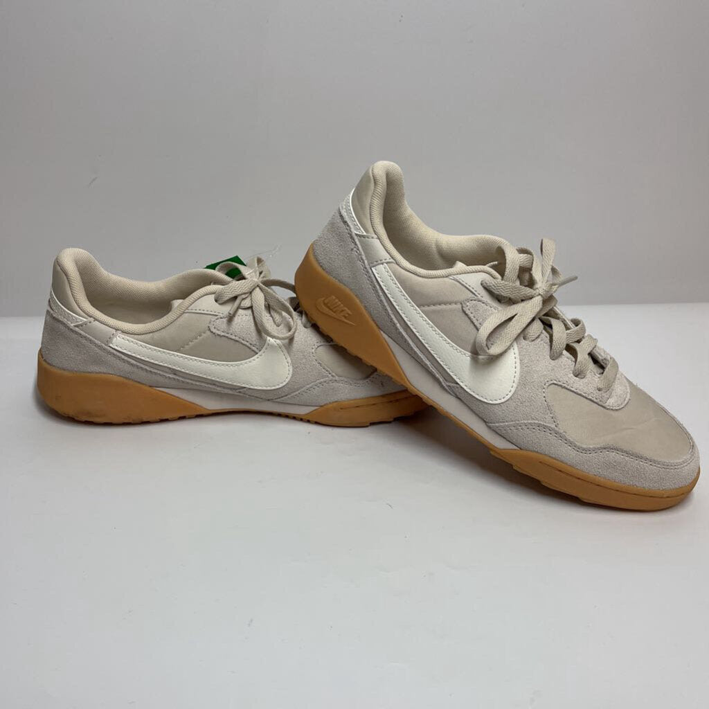 Nike Shoes 10 Tan/White