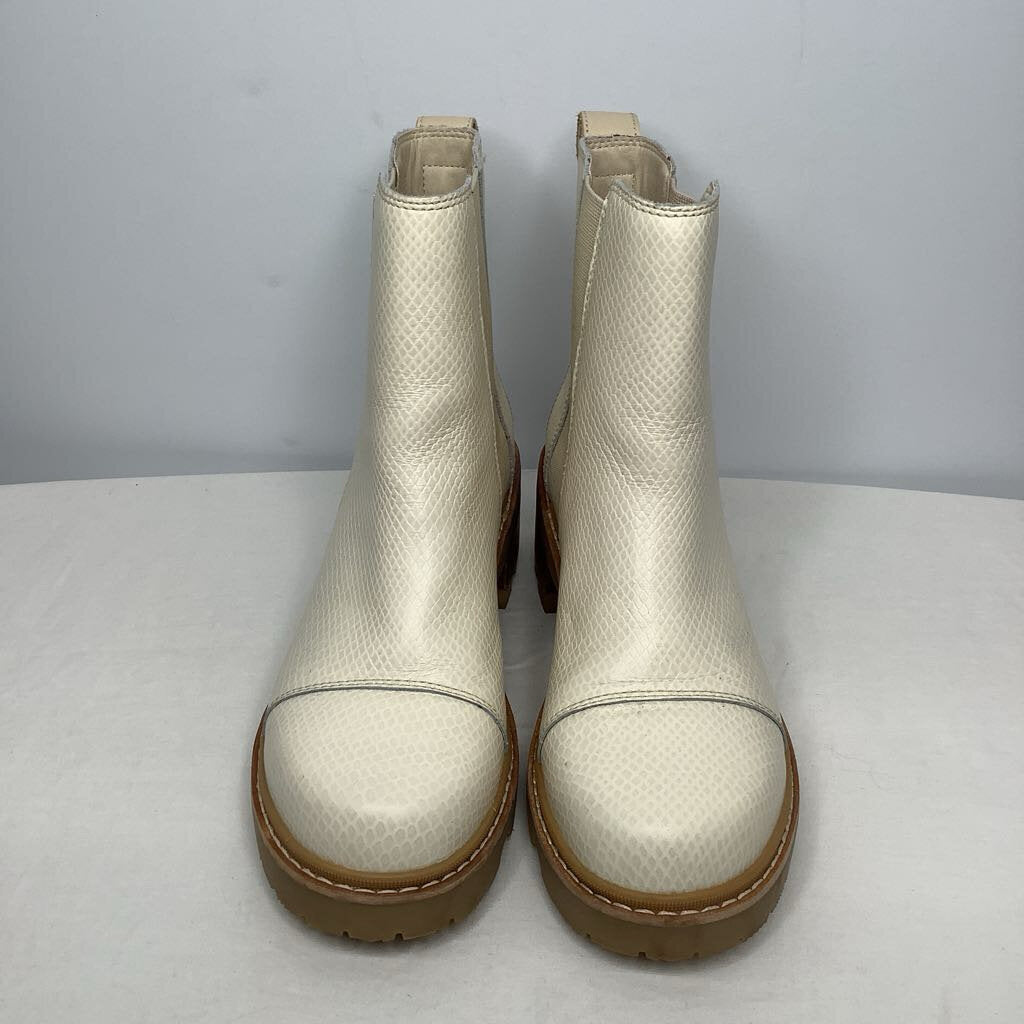 Sorel Boots 12 Cream/Snake Print