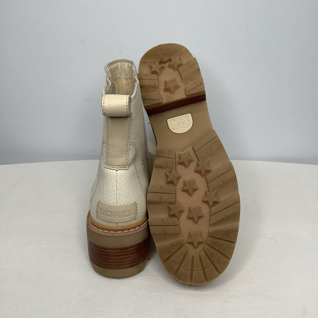 Sorel Boots 12 Cream/Snake Print