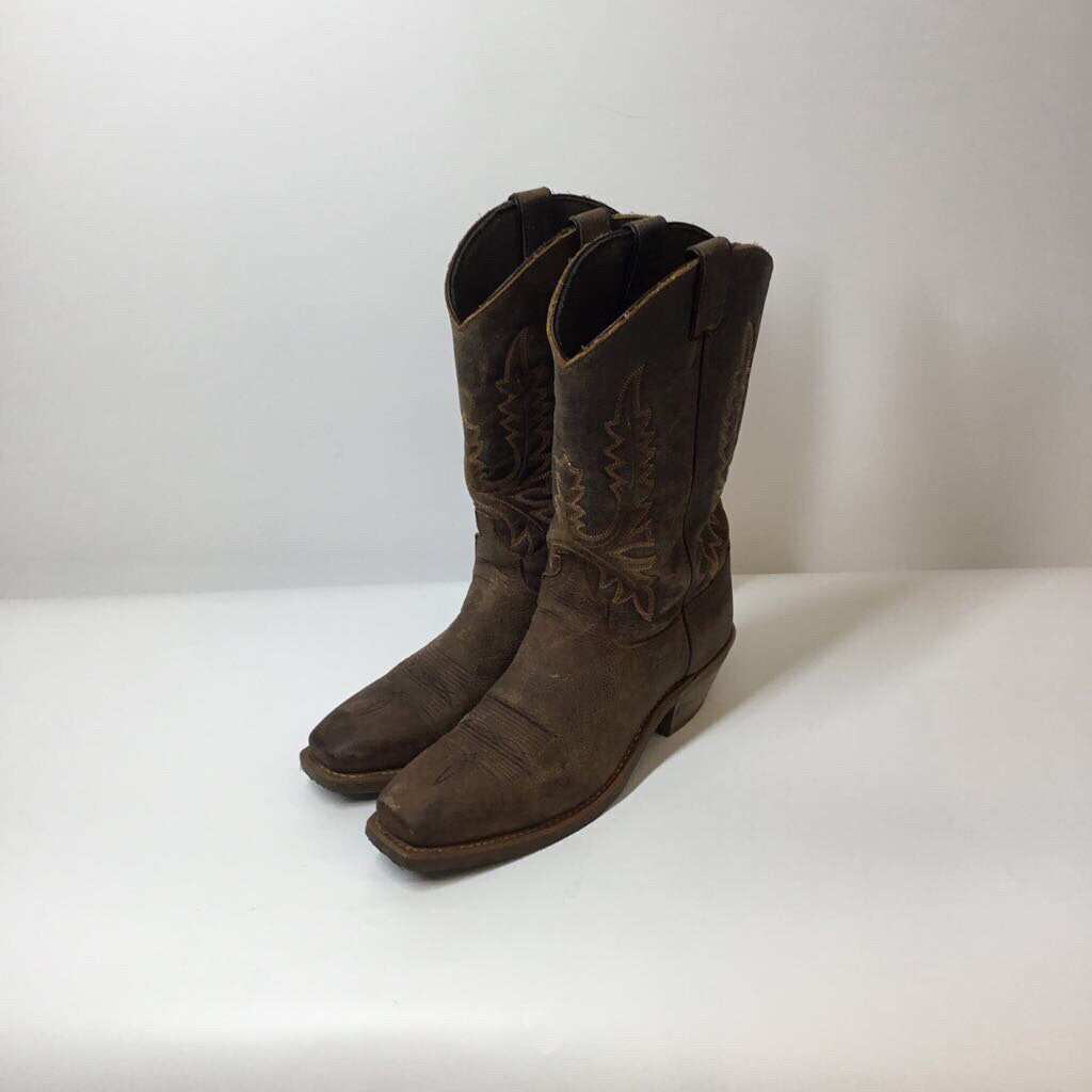 Boots 9.5 Brown