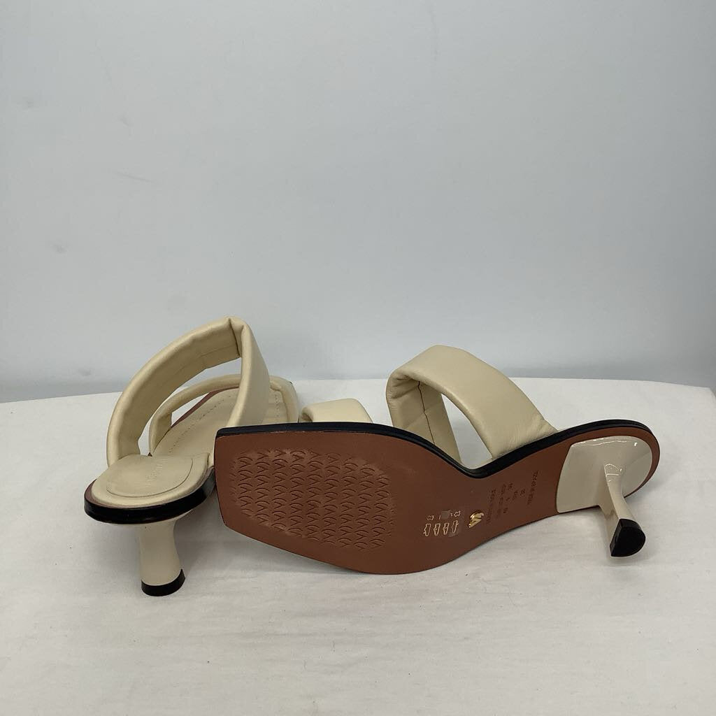 Shoes 8/9 Cream