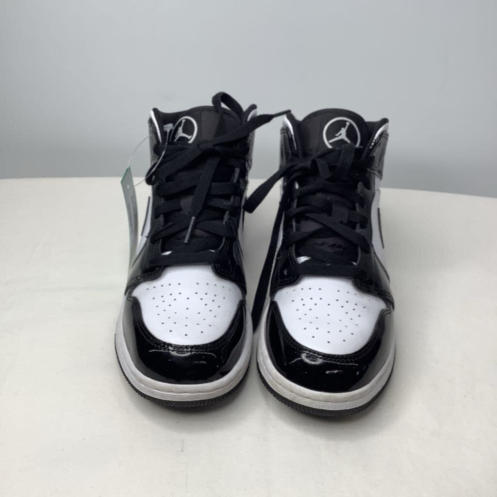 Air Jordan Shoes Shoes W7.5 Y6 BW