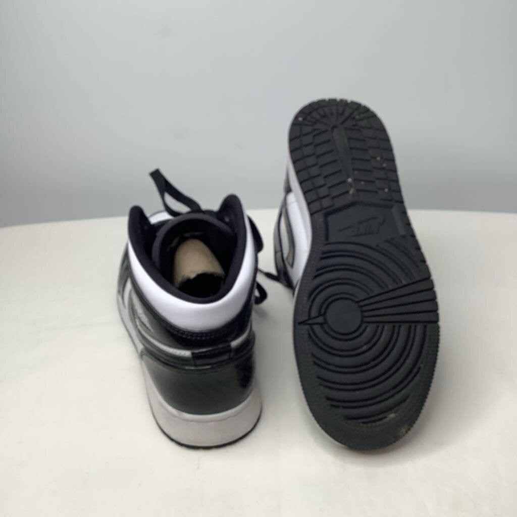 Air Jordan Shoes Shoes W7.5 Y6 BW