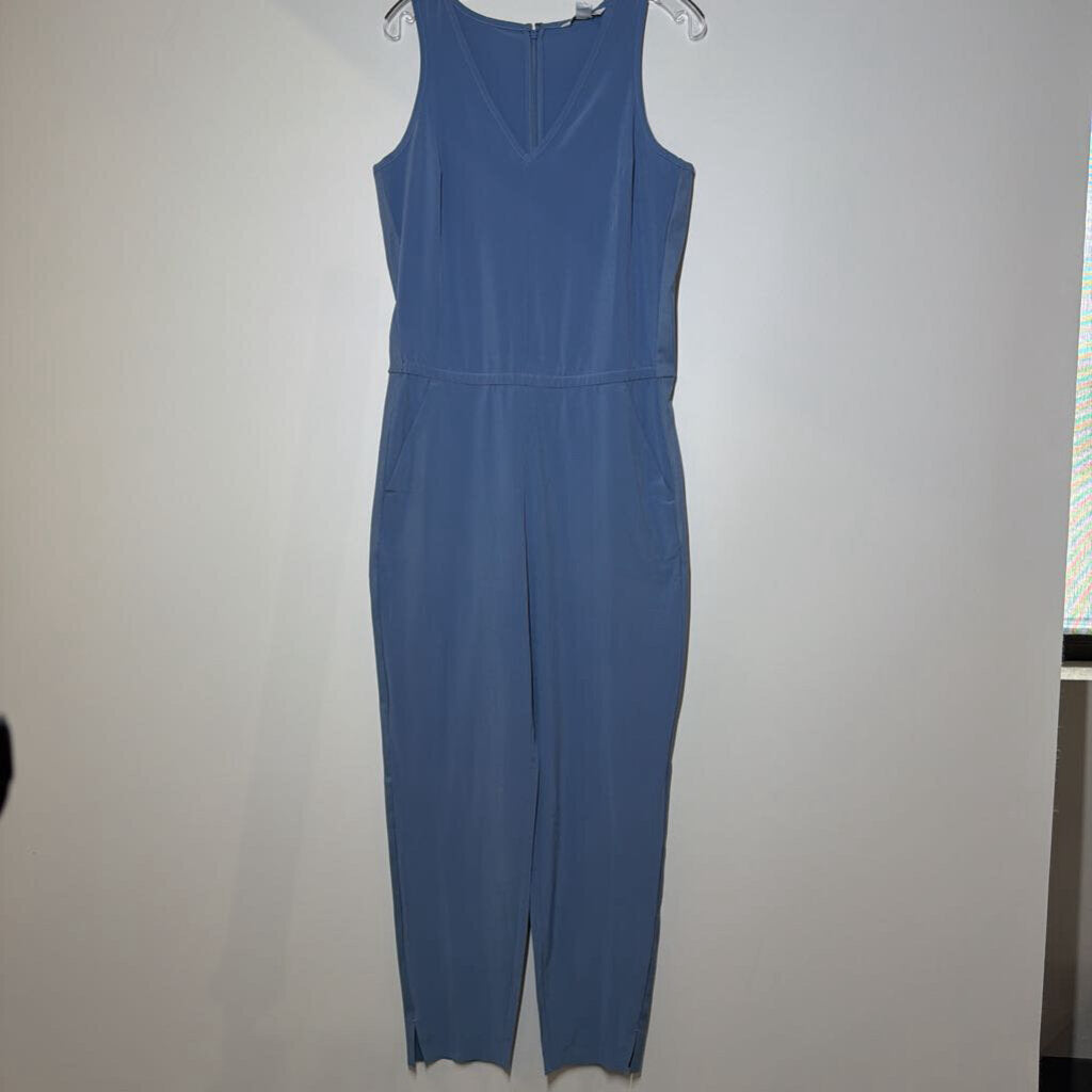 Athleta Athletic Tops 8/M Blue