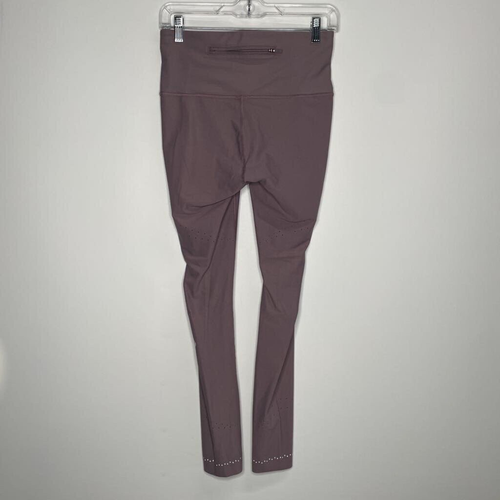 Lululemon Athletic Bottoms M(8) Lilac