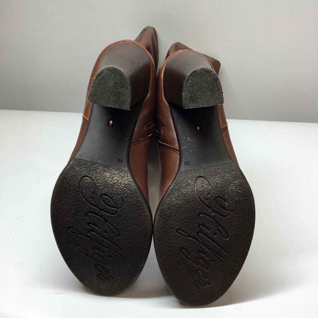 Tommy Hilfiger Boots 8.5 Brown
