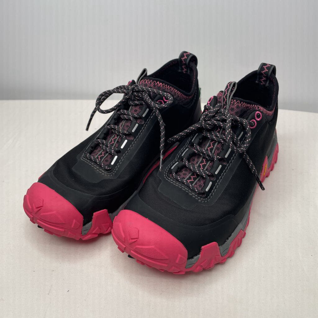 Eddie Bauer Shoes 8 Black/Pink