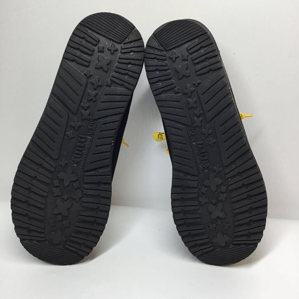 Hey Dude Shoes Men's 15 Black/Yellow